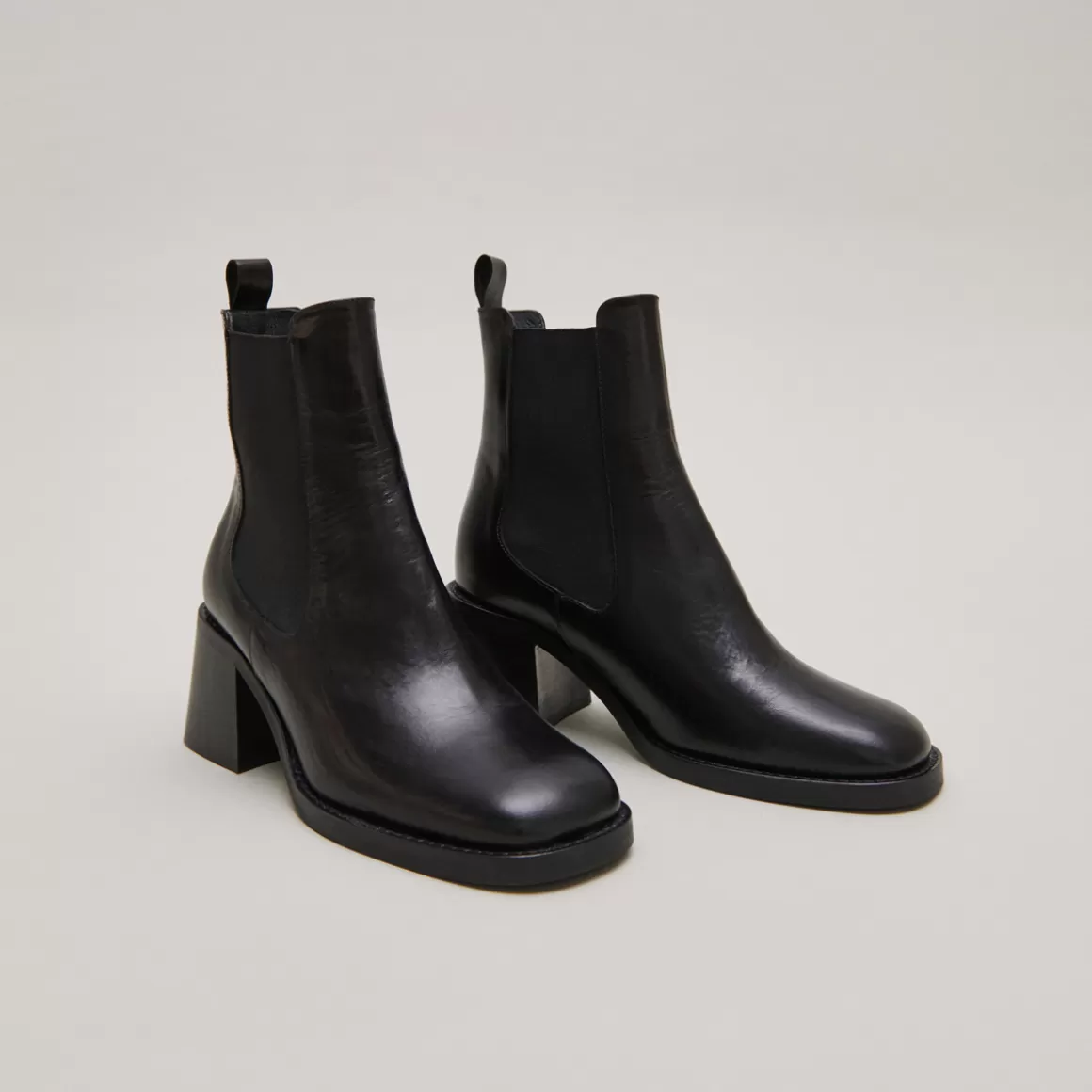 Boots with elastics and chunky heels<Jonak Clearance