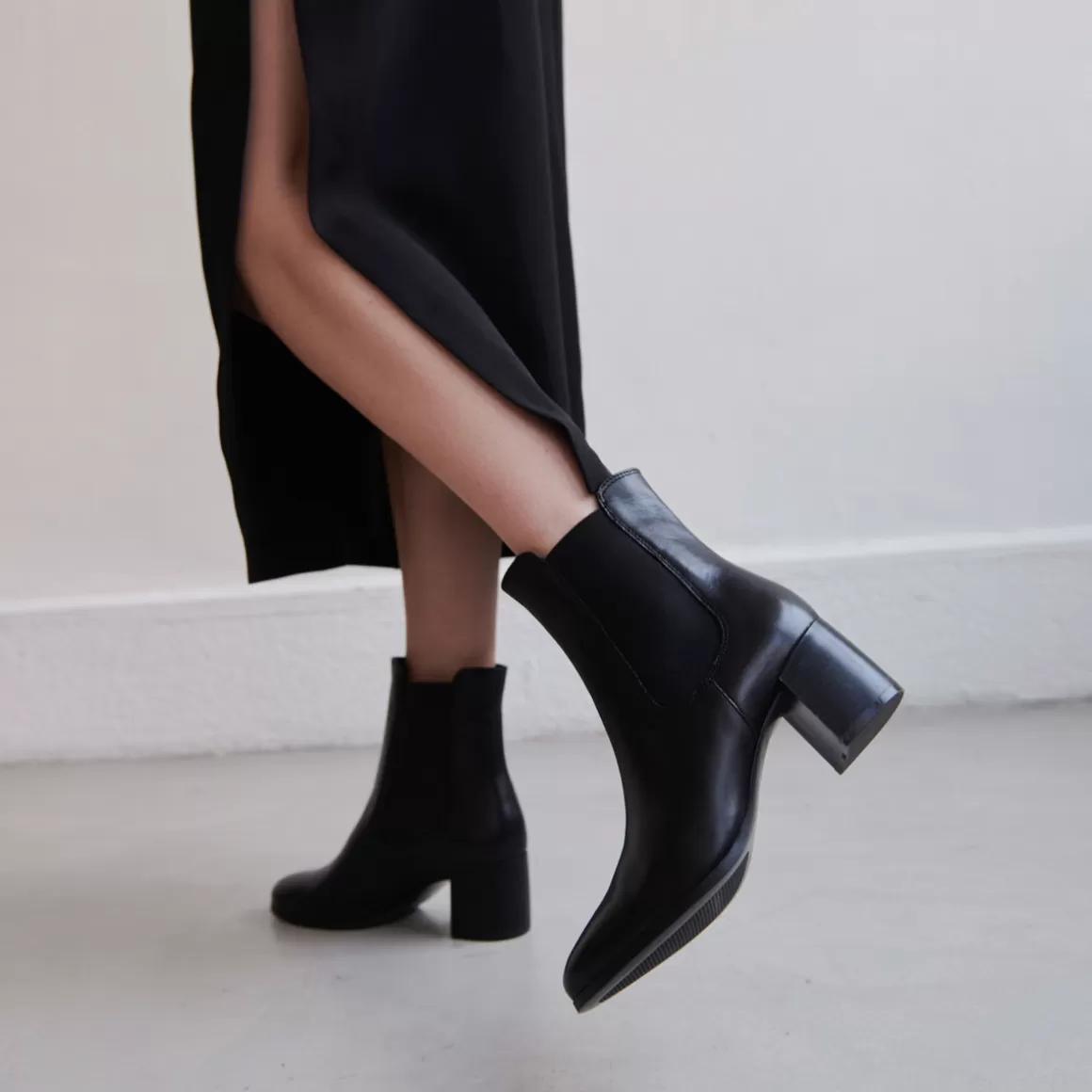 Boots with heels and elastic<Jonak Online