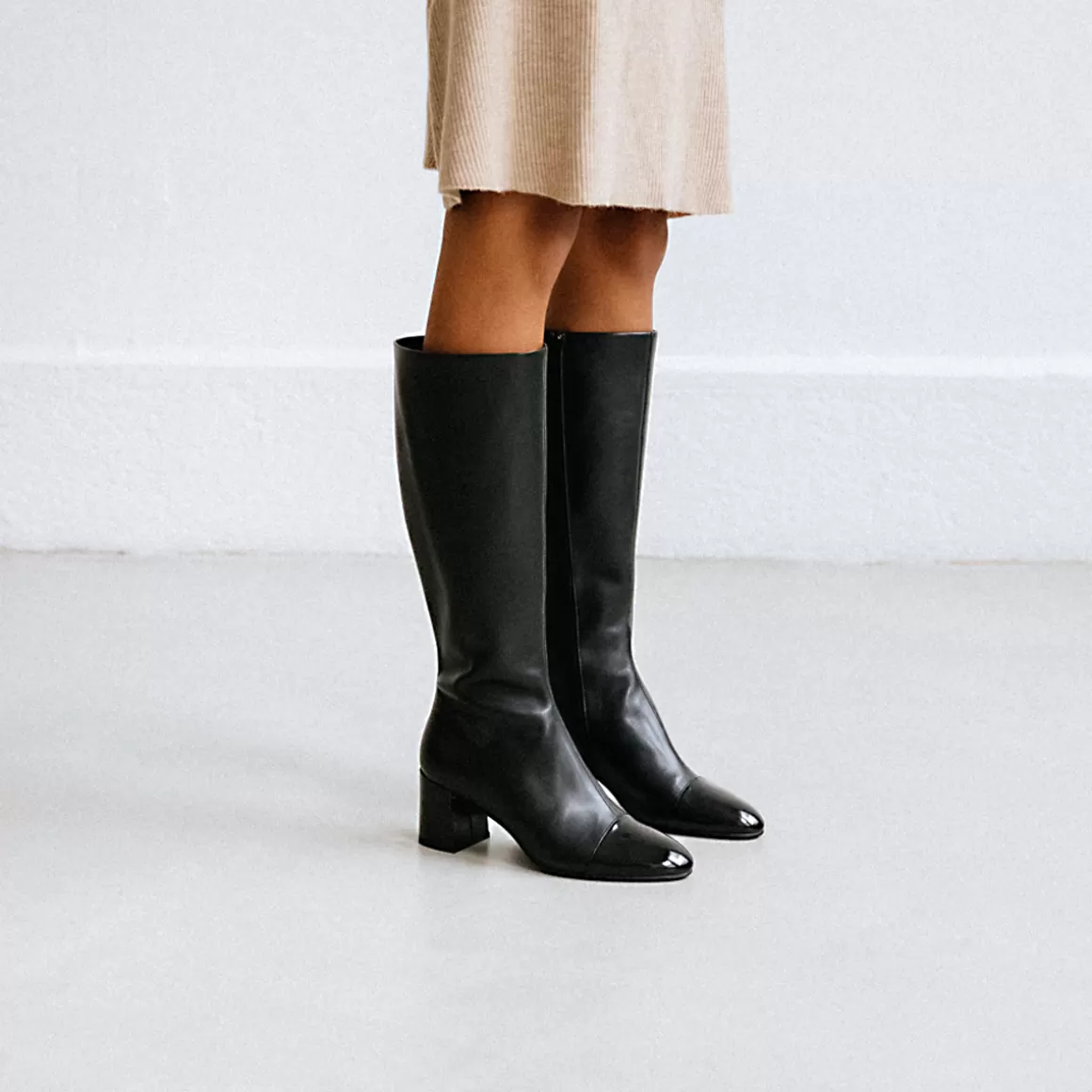 Boots with heels and pointed toes<Jonak Store