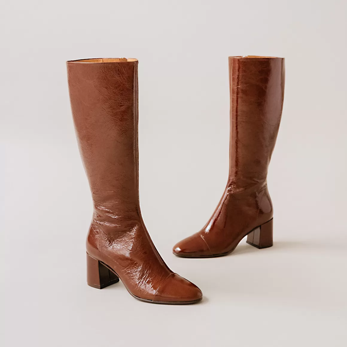 Boots with heels and pointed toes<Jonak Discount