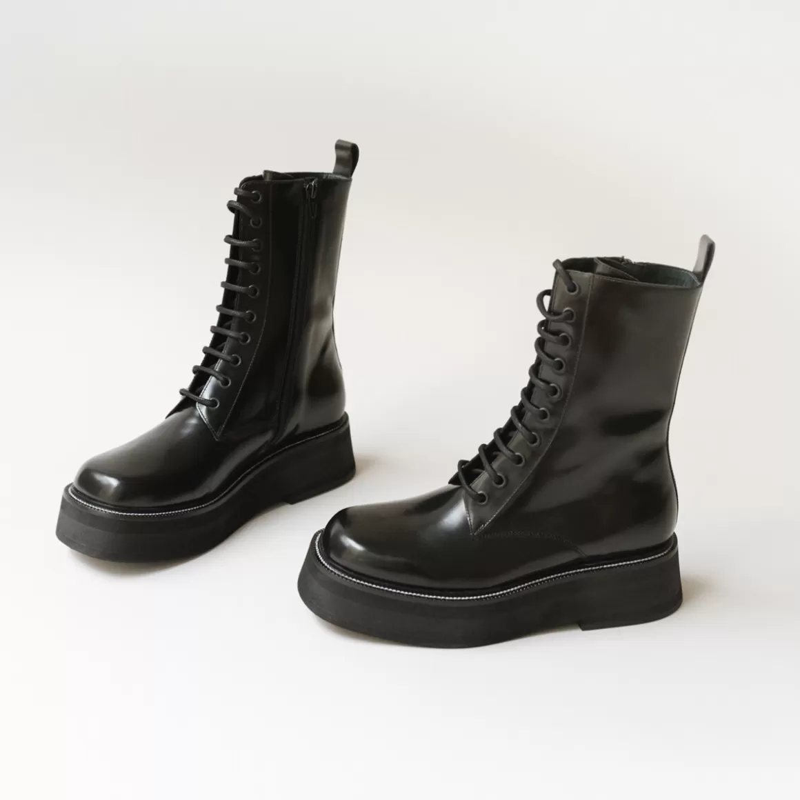 Boots with laces and thick sole<Jonak Clearance