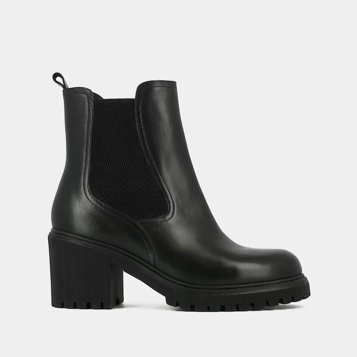 Chelsea boots with notched soles<Jonak Store
