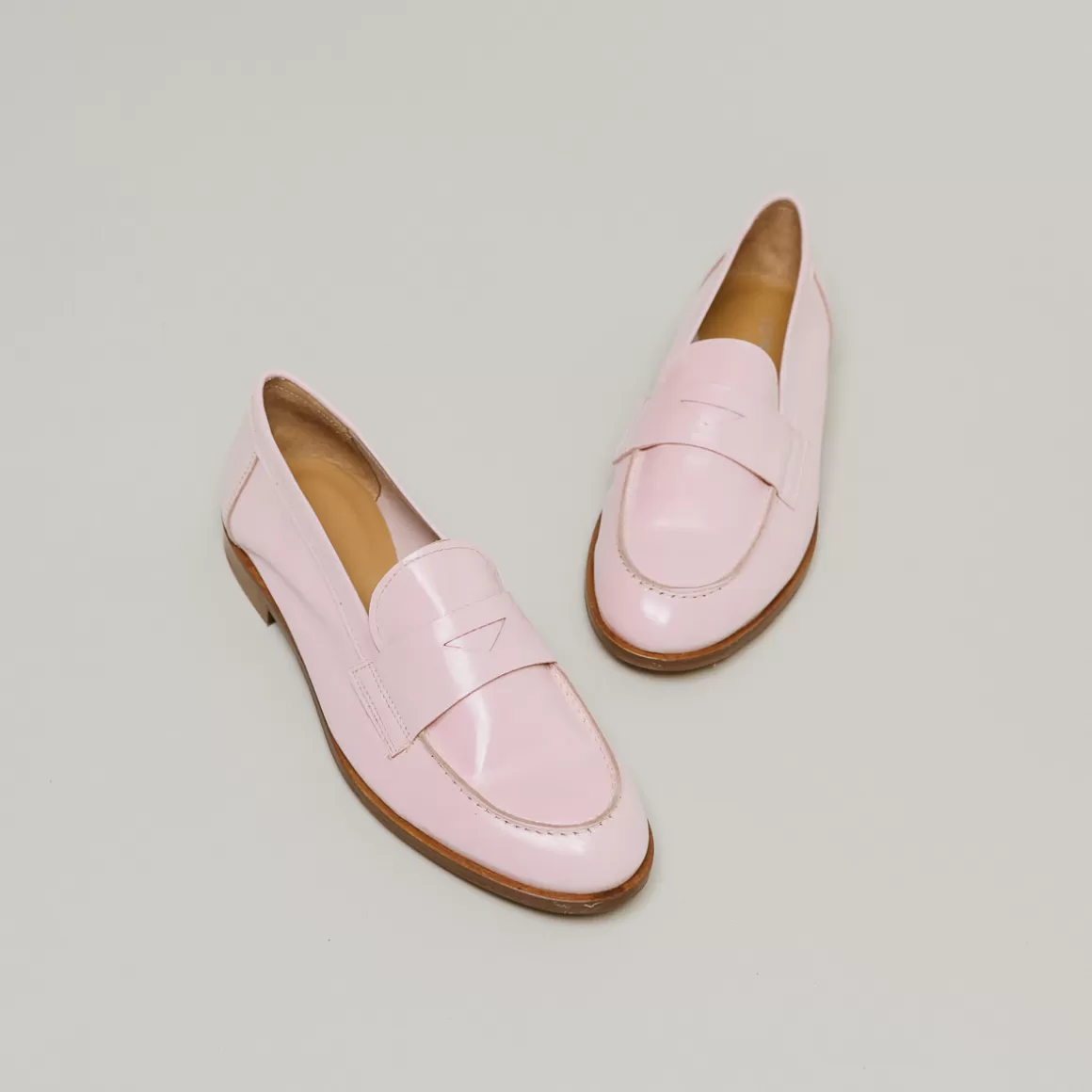 Closed toe and round loafers<Jonak Flash Sale