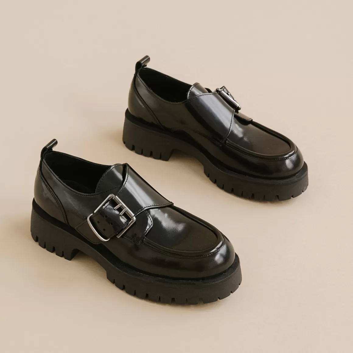 Derbies with flat heels, buckles and visible seams<Jonak Outlet