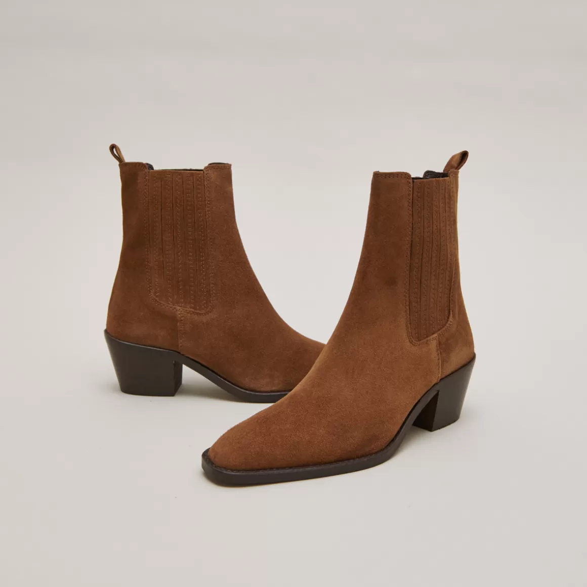 Heeled boots with gathers<Jonak Store