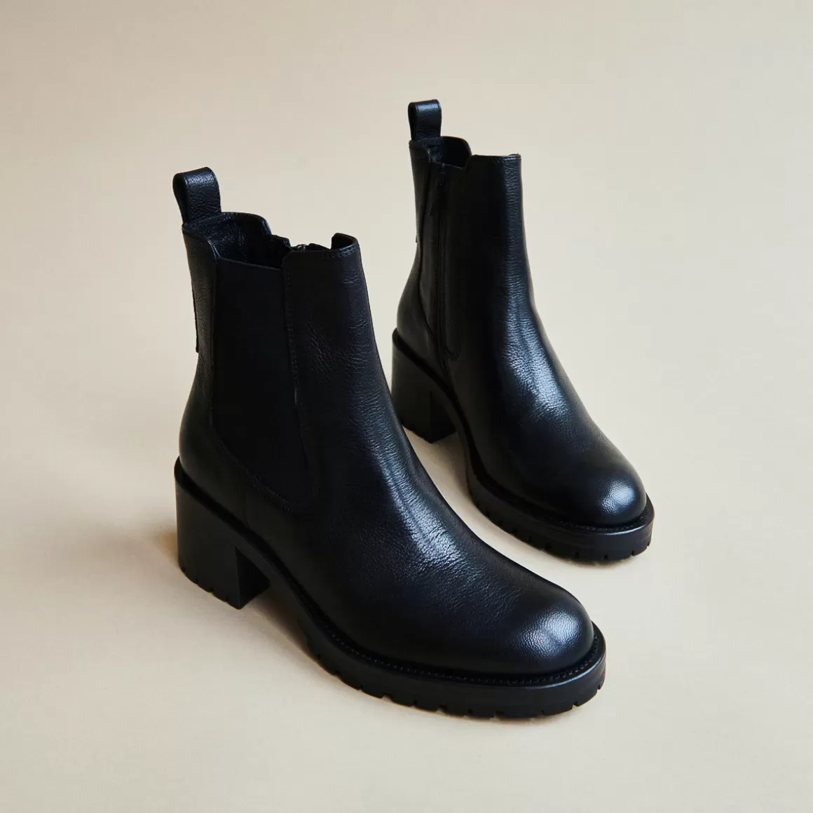 High boots with notched soles<Jonak New